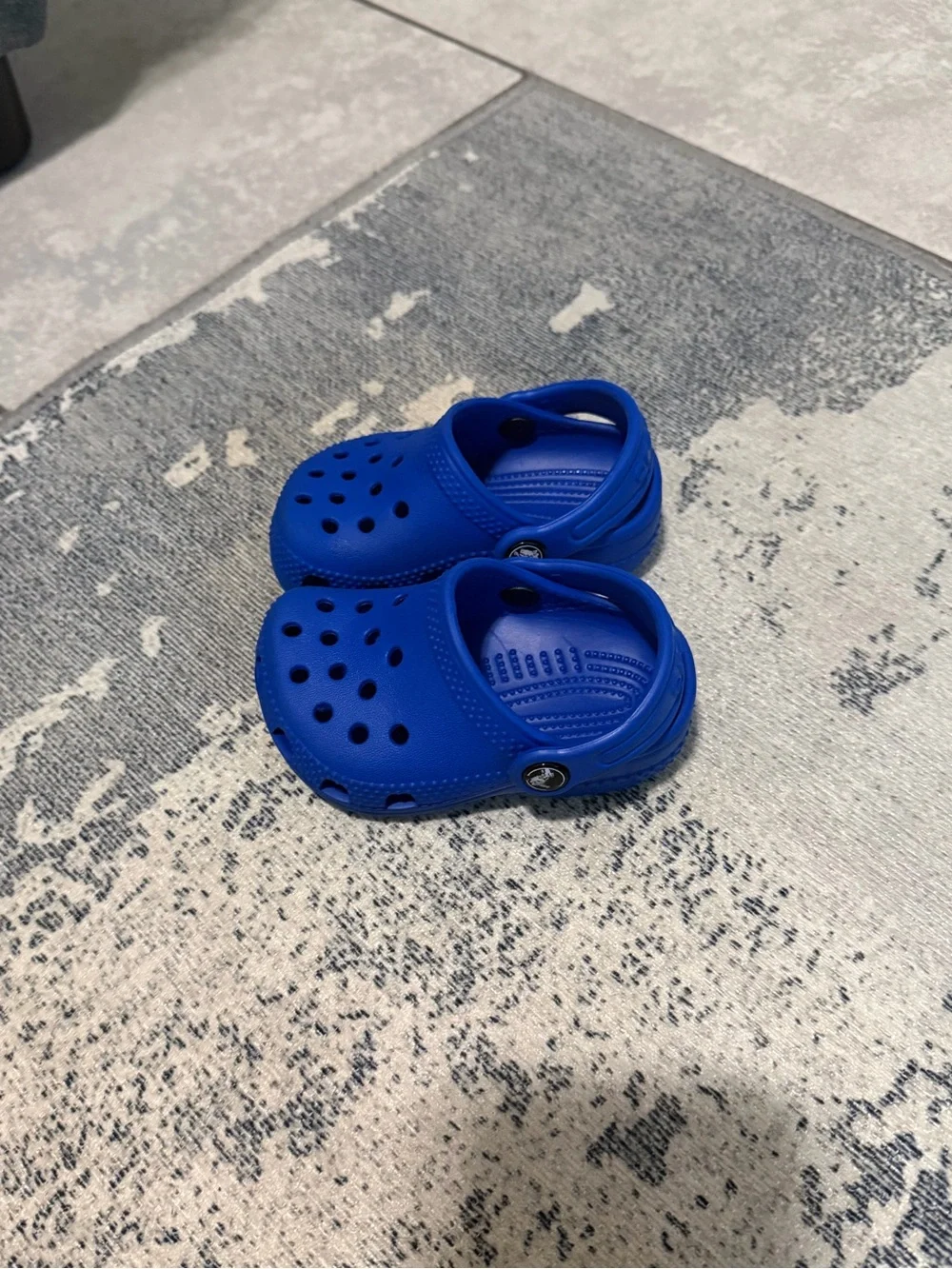 CROCS Kids Classic Clog in Bright Blue